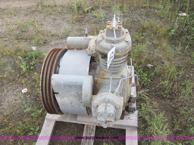 image for item I6139 Ingersoll Rand 15T air compressor