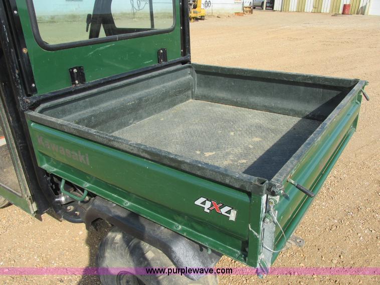 image for item I6209 2008 Kawasaki Mule 3010 utility vehicle