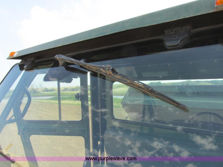 image for item I6209 2008 Kawasaki Mule 3010 utility vehicle