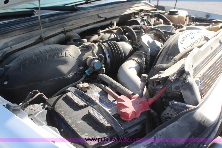 image for item J2071 2008 Ford F350 XL flatbed truck