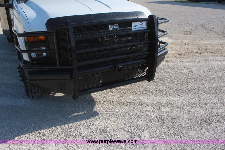 image for item J2071 2008 Ford F350 XL flatbed truck