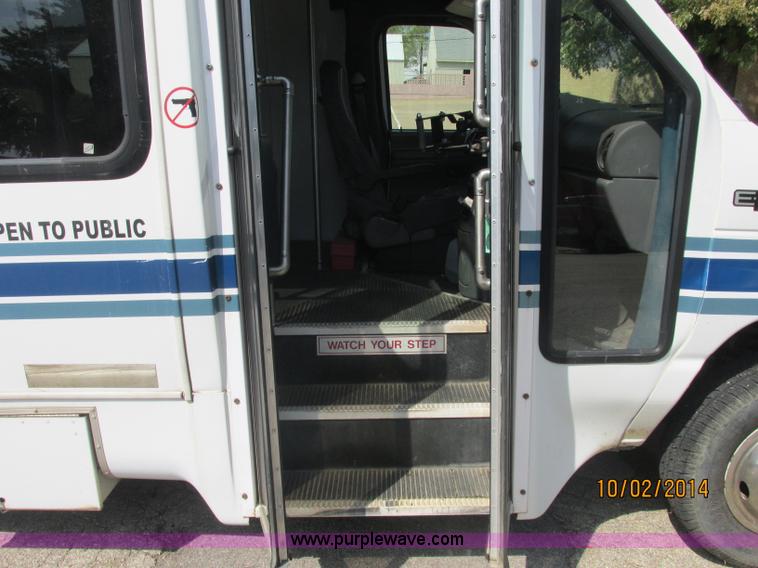 image for item J2454 2003 Ford E350 Super Duty Startrans bus