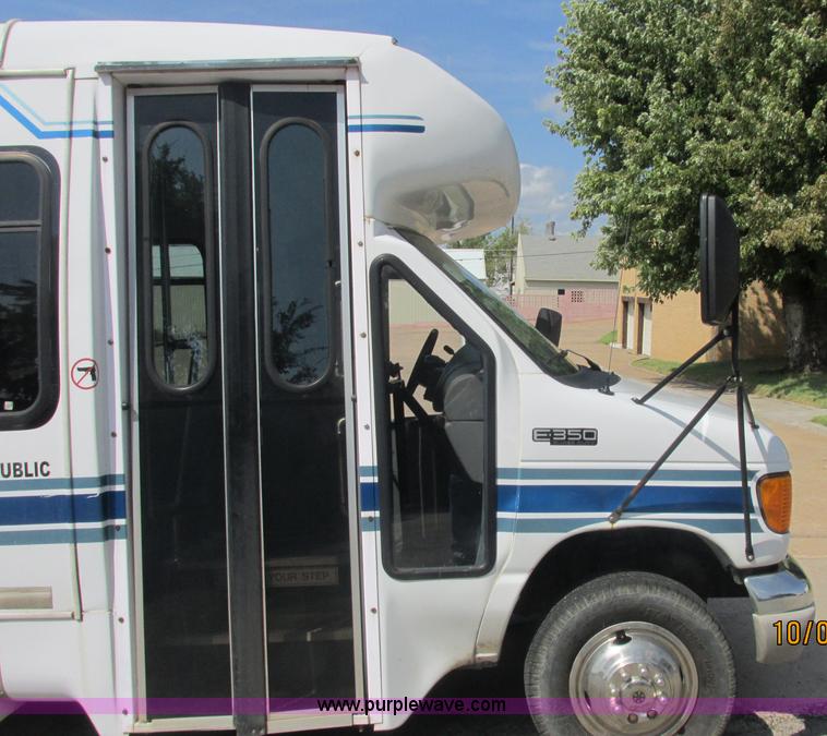 image for item J2454 2003 Ford E350 Super Duty Startrans bus