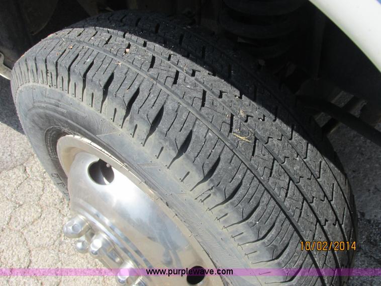 image for item J2454 2003 Ford E350 Super Duty Startrans bus