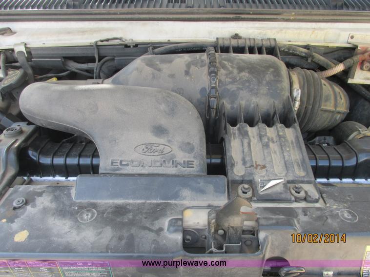 image for item J2454 2003 Ford E350 Super Duty Startrans bus