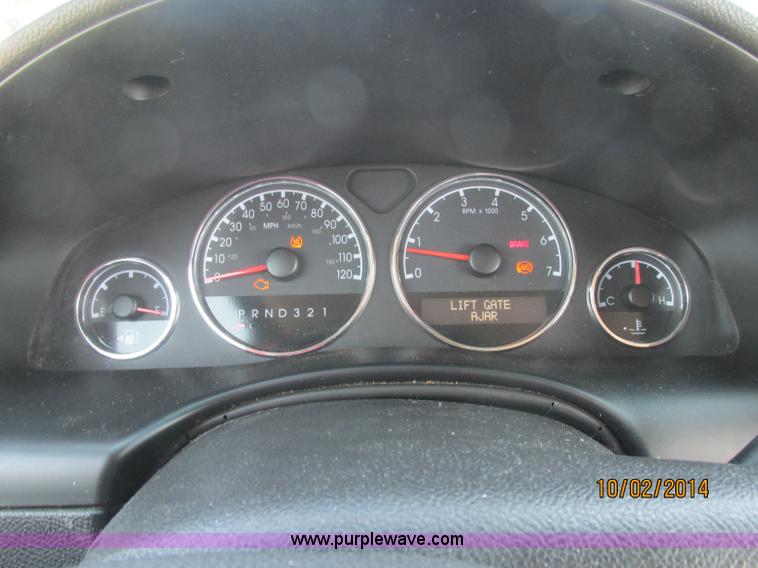 image for item J2455 2007 Chevrolet Uplander cargo van