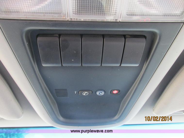 image for item J2455 2007 Chevrolet Uplander cargo van