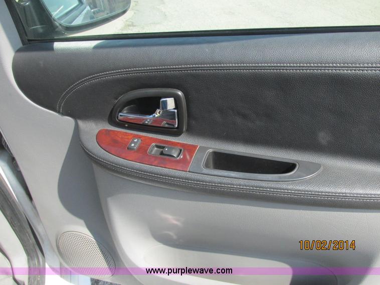 image for item J2455 2007 Chevrolet Uplander cargo van