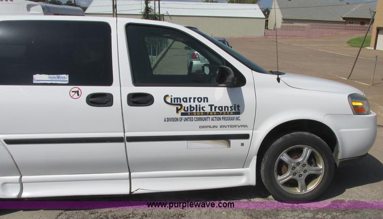 image for item J2455 2007 Chevrolet Uplander cargo van