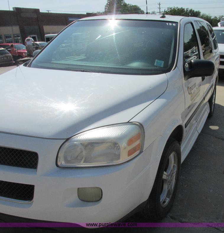 image for item J2455 2007 Chevrolet Uplander cargo van
