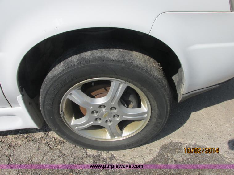 image for item J2455 2007 Chevrolet Uplander cargo van