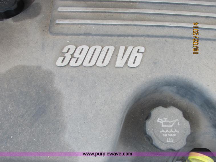 image for item J2455 2007 Chevrolet Uplander cargo van