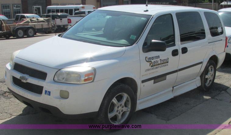 image for item J2456 2007 Chevrolet Uplander cargo van