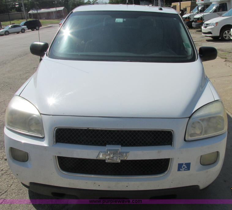 image for item J2456 2007 Chevrolet Uplander cargo van