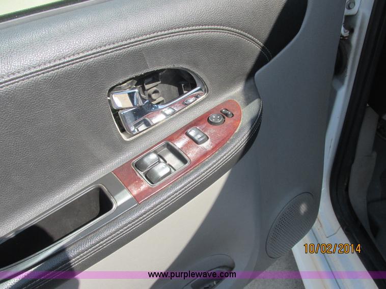 image for item J2456 2007 Chevrolet Uplander cargo van