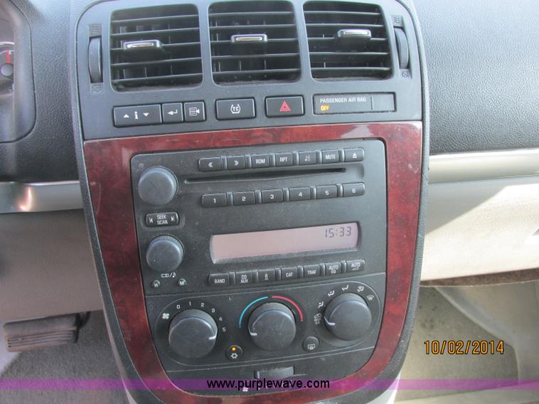 image for item J2456 2007 Chevrolet Uplander cargo van