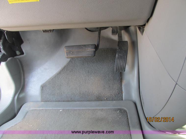 image for item J2456 2007 Chevrolet Uplander cargo van