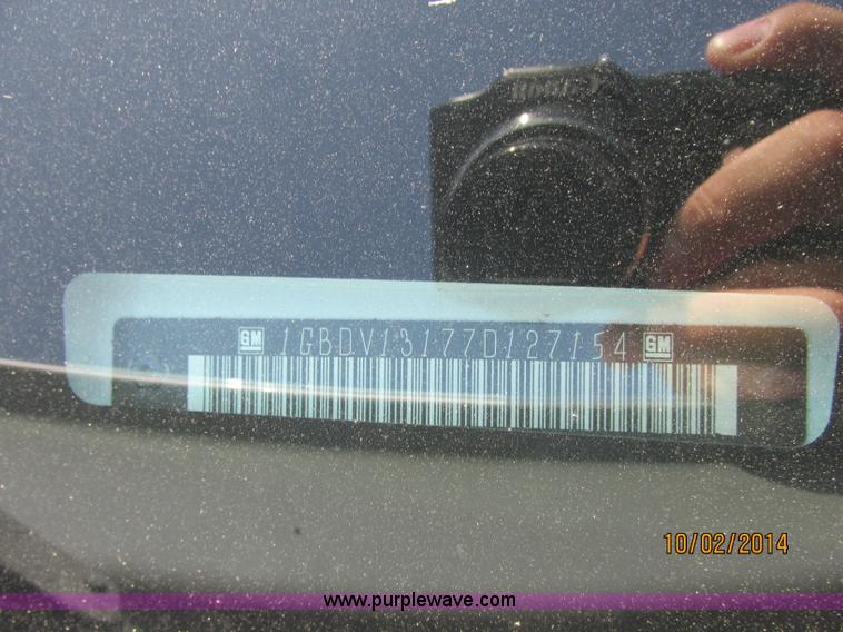 image for item J2456 2007 Chevrolet Uplander cargo van