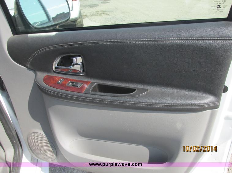 image for item J2456 2007 Chevrolet Uplander cargo van