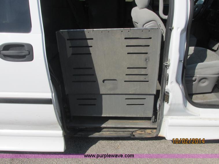 image for item J2456 2007 Chevrolet Uplander cargo van