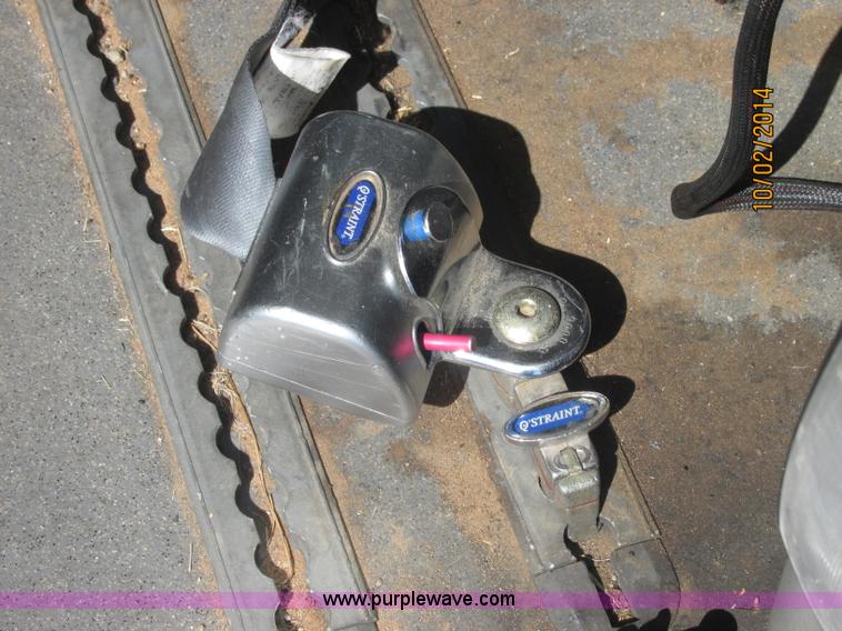 image for item J2456 2007 Chevrolet Uplander cargo van