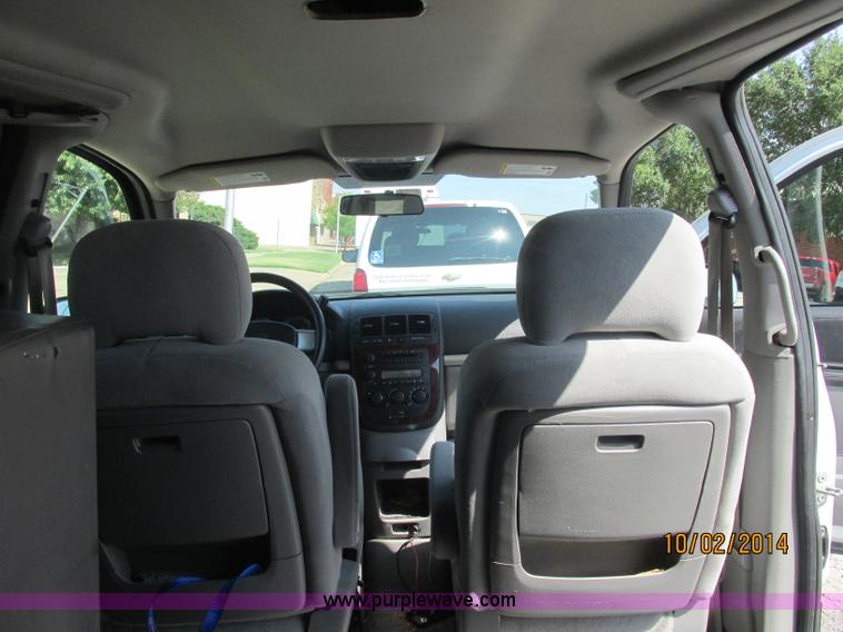 image for item J2456 2007 Chevrolet Uplander cargo van