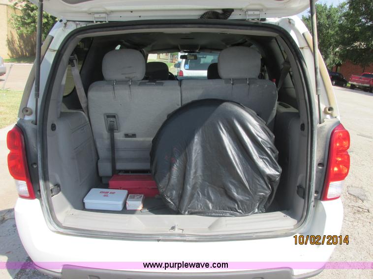 image for item J2456 2007 Chevrolet Uplander cargo van