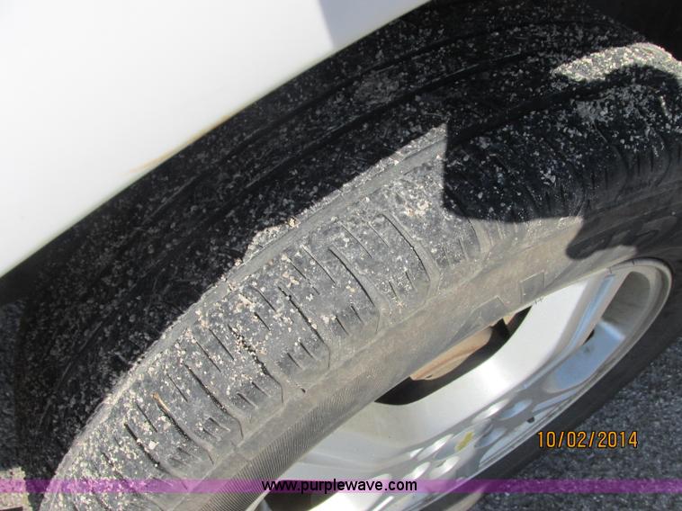 image for item J2456 2007 Chevrolet Uplander cargo van