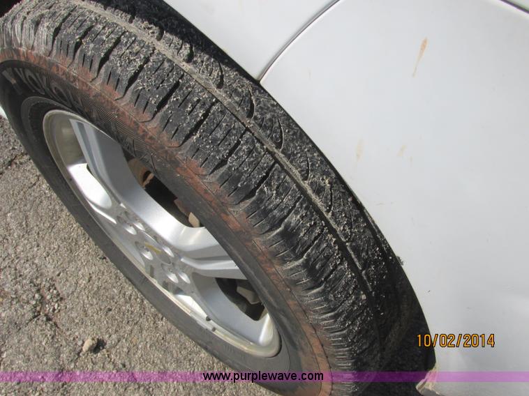 image for item J2456 2007 Chevrolet Uplander cargo van