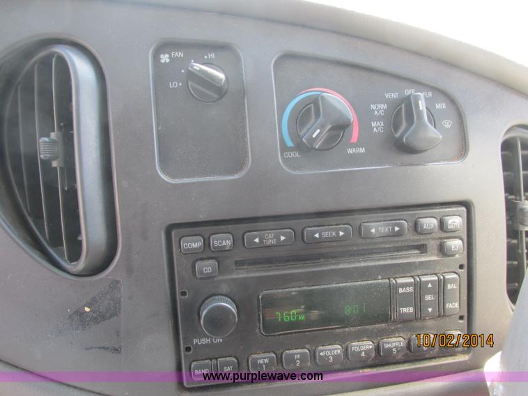 image for item J2458 2005 Ford E450 Giradian bus