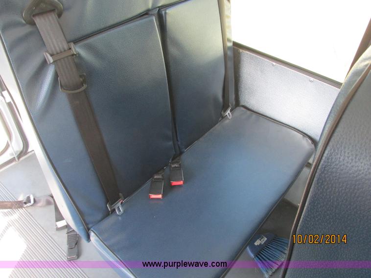 image for item J2458 2005 Ford E450 Giradian bus