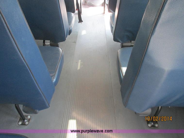 image for item J2458 2005 Ford E450 Giradian bus