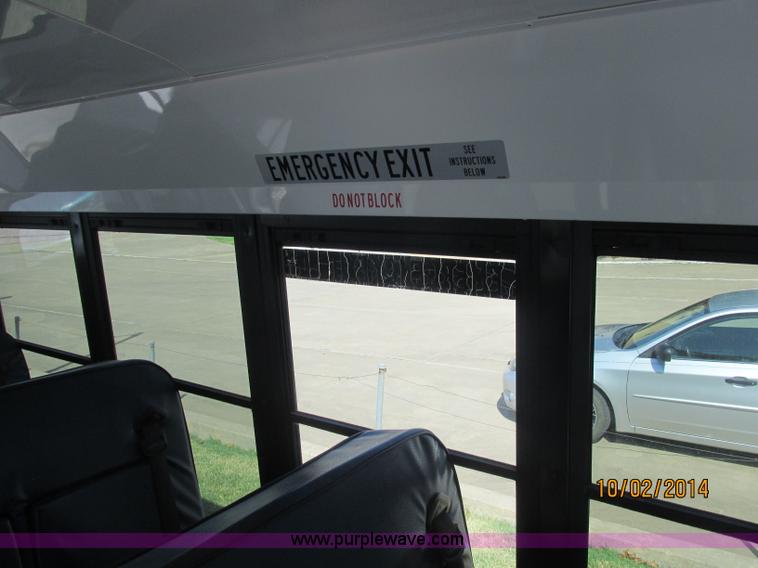 image for item J2458 2005 Ford E450 Giradian bus