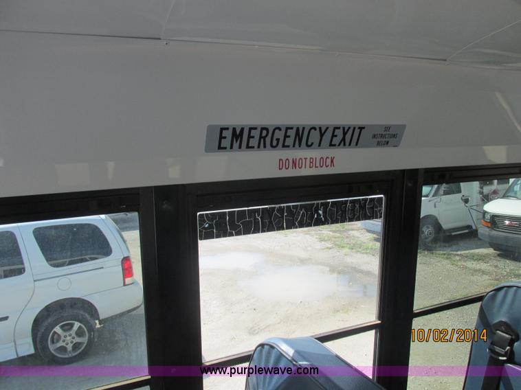 image for item J2458 2005 Ford E450 Giradian bus