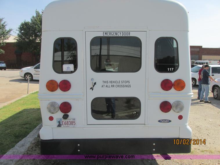 image for item J2458 2005 Ford E450 Giradian bus