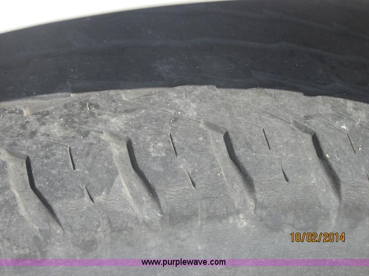 image for item J2458 2005 Ford E450 Giradian bus