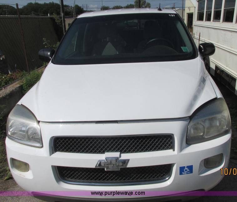 image for item J2459 2007 Chevrolet Uplander cargo van