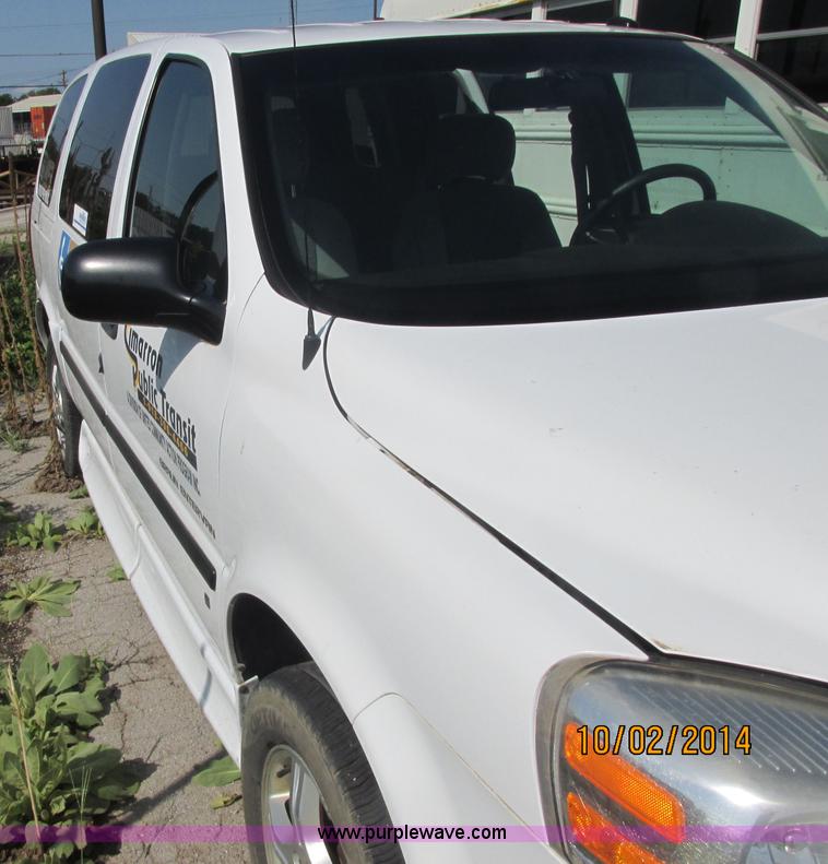 image for item J2459 2007 Chevrolet Uplander cargo van