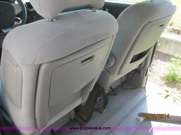 image for item J2459 2007 Chevrolet Uplander cargo van