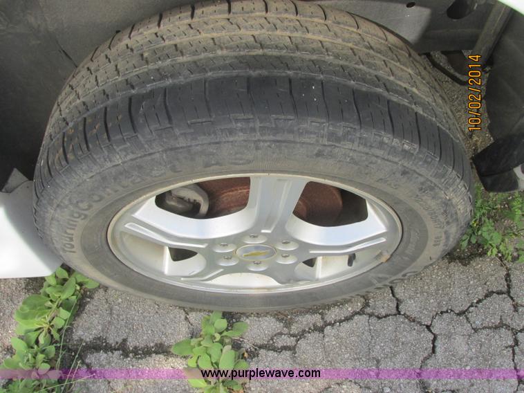 image for item J2459 2007 Chevrolet Uplander cargo van