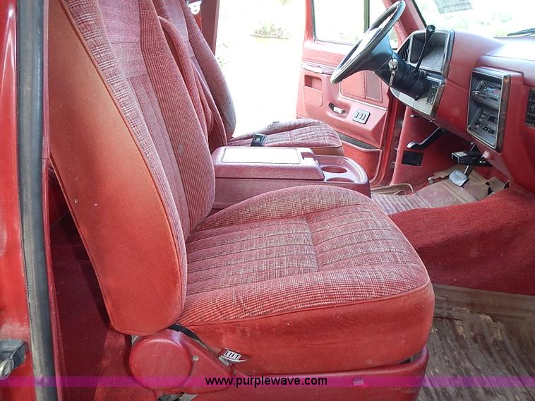 image for item J3160 1991 Ford F350 XLT Lariat Crew Cab pickup truck