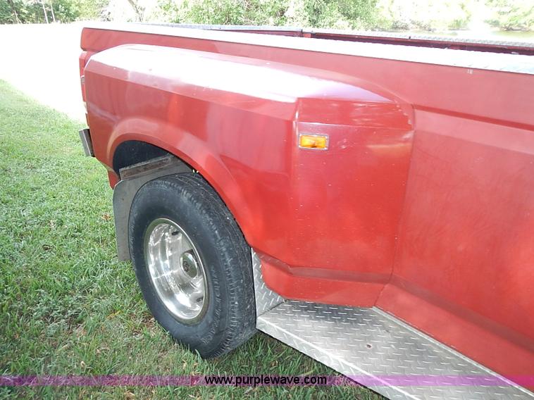 image for item J3160 1991 Ford F350 XLT Lariat Crew Cab pickup truck