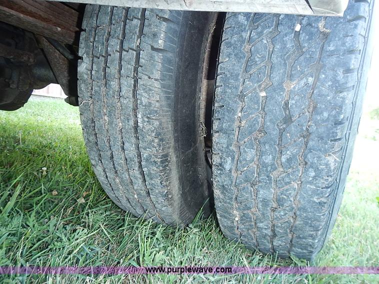 image for item J3160 1991 Ford F350 XLT Lariat Crew Cab pickup truck