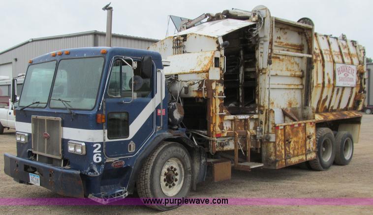 image for item J3474 1991 Peterbilt 320 recycling refuse truck