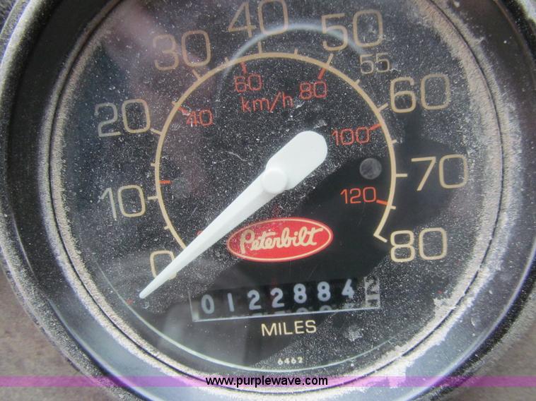 image for item J3474 1991 Peterbilt 320 recycling refuse truck