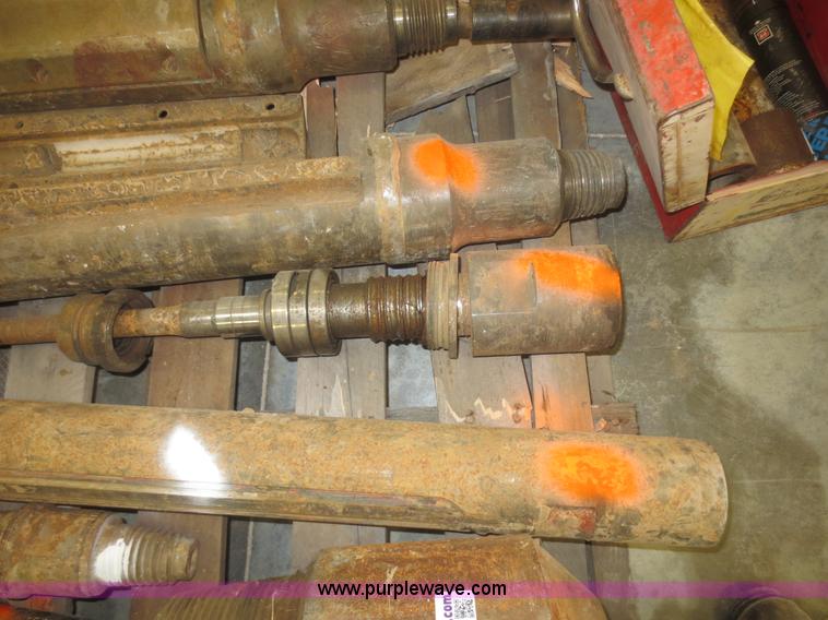 image for item AW9244 Ditch Witch JT2720AT housings, bit, and transition sub