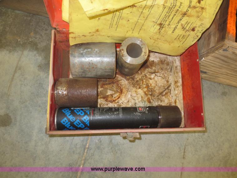 image for item AW9244 Ditch Witch JT2720AT housings, bit, and transition sub