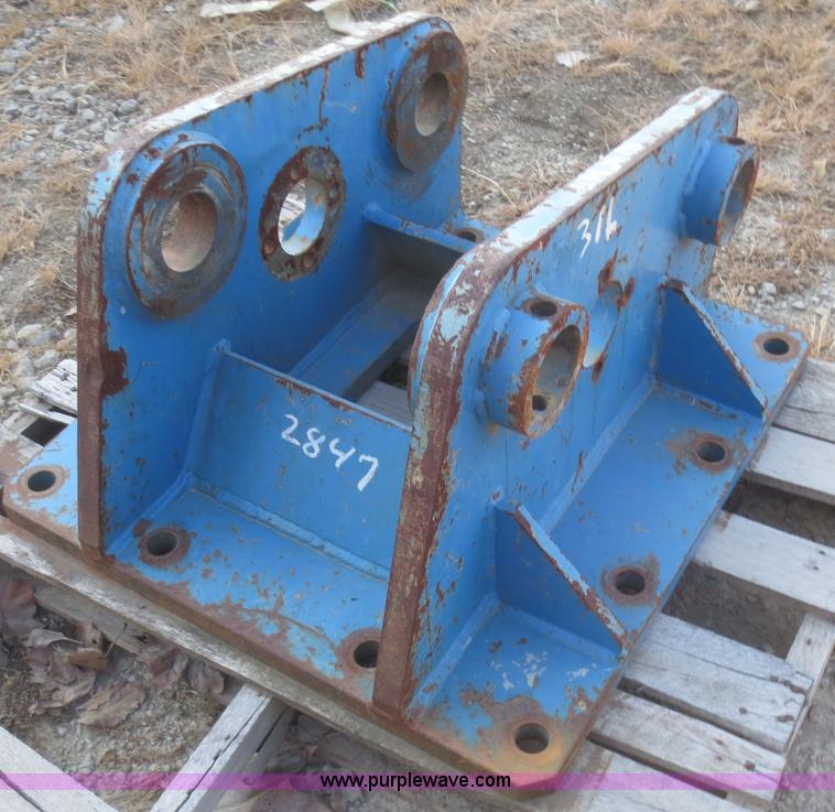 image for item AY9735 Excavator adapter plate