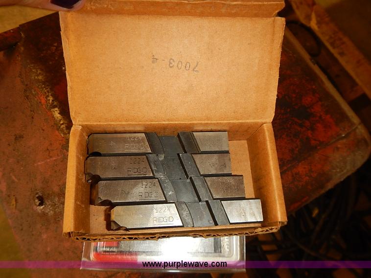 image for item BD9960 Ridged 1224 pipe threader