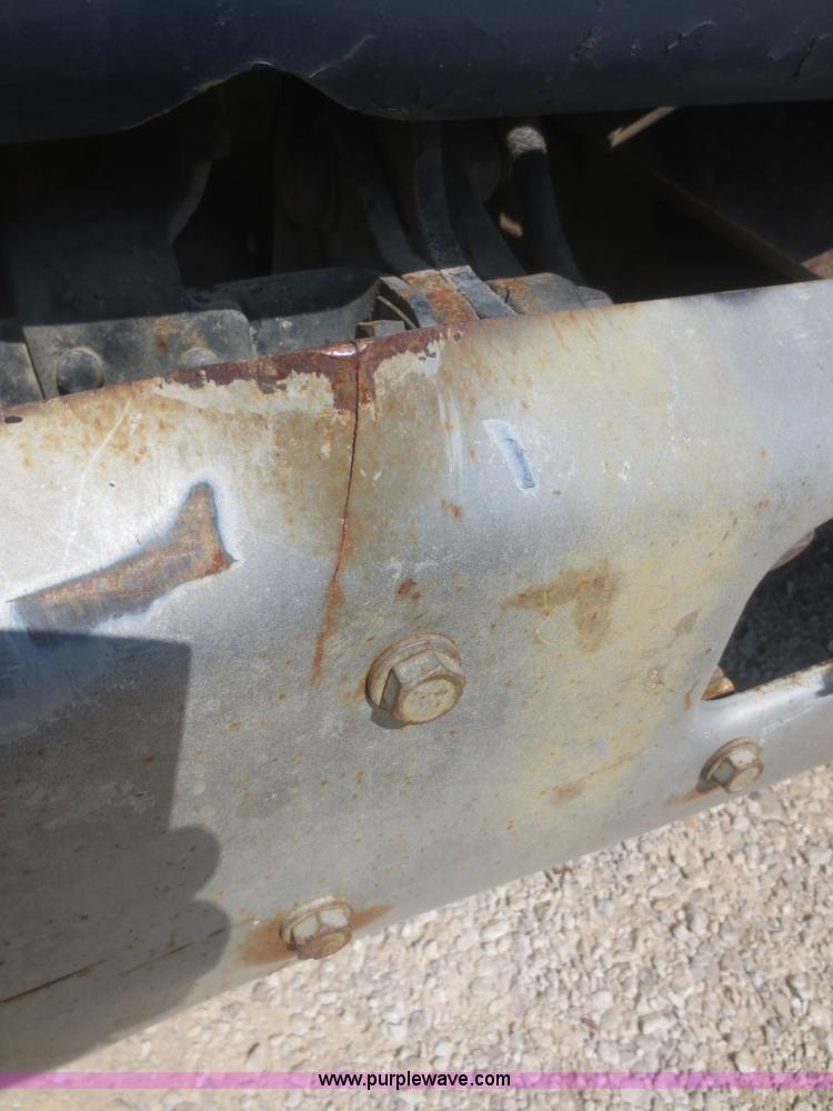 image for item D2137 1991 Ford LT8000 dump truck